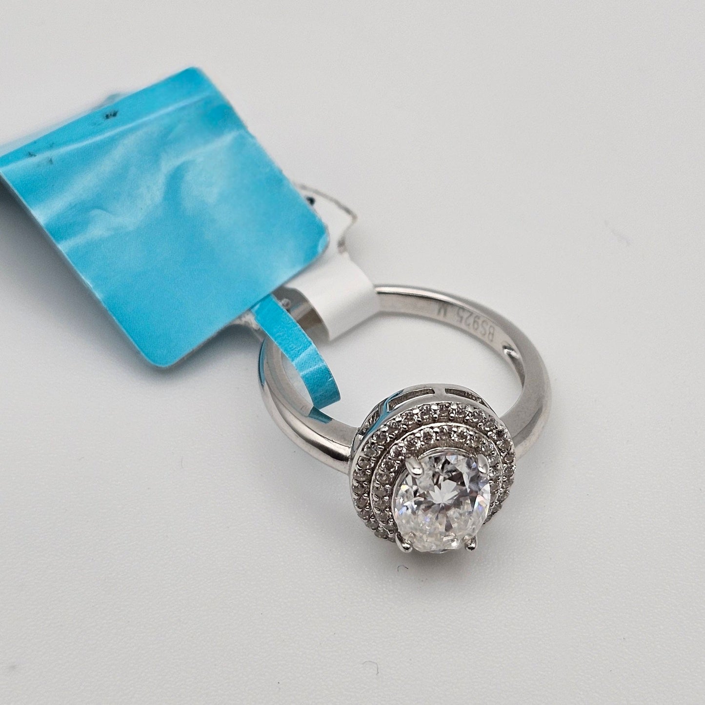 Oval Cut Moissanite Diamond Ring – VVS-D Color | 925 Silver | Size 6