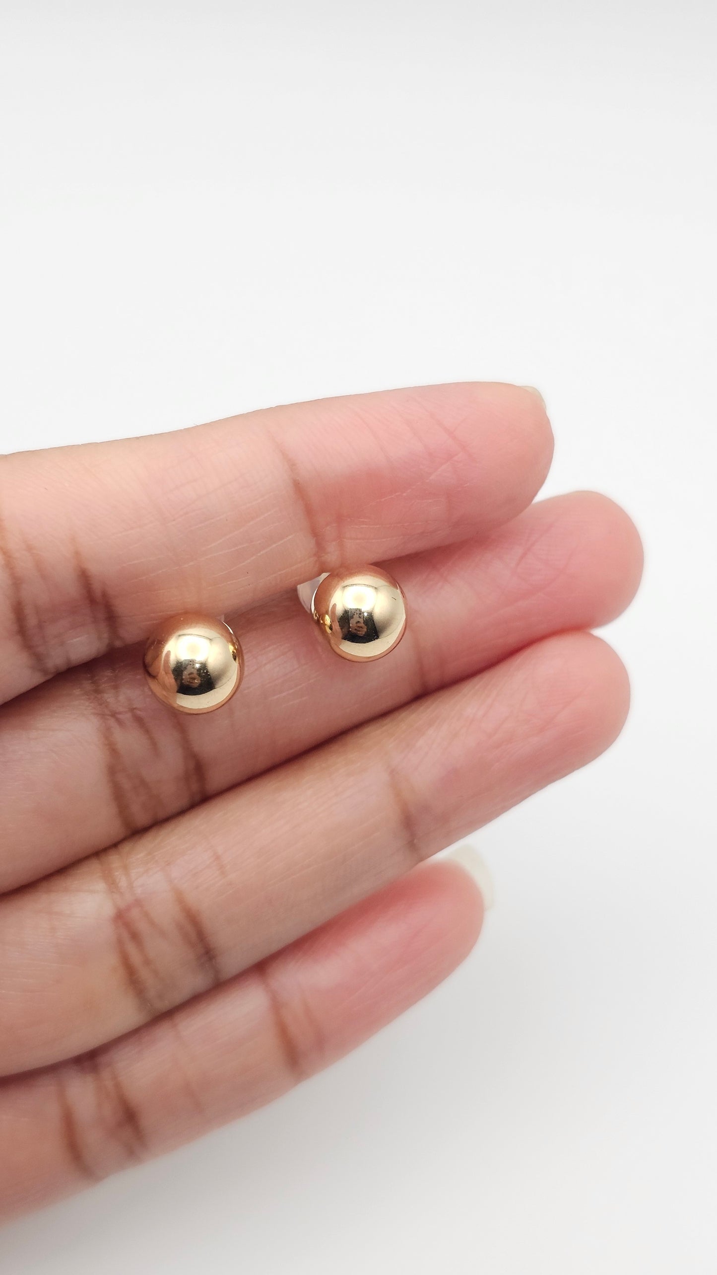 14kt 8mm Gold Ball Stud Earrings