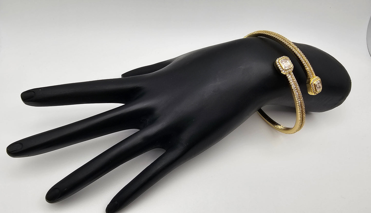 Geometric Open-End Bangle – 925 Silver, Gold-Plated