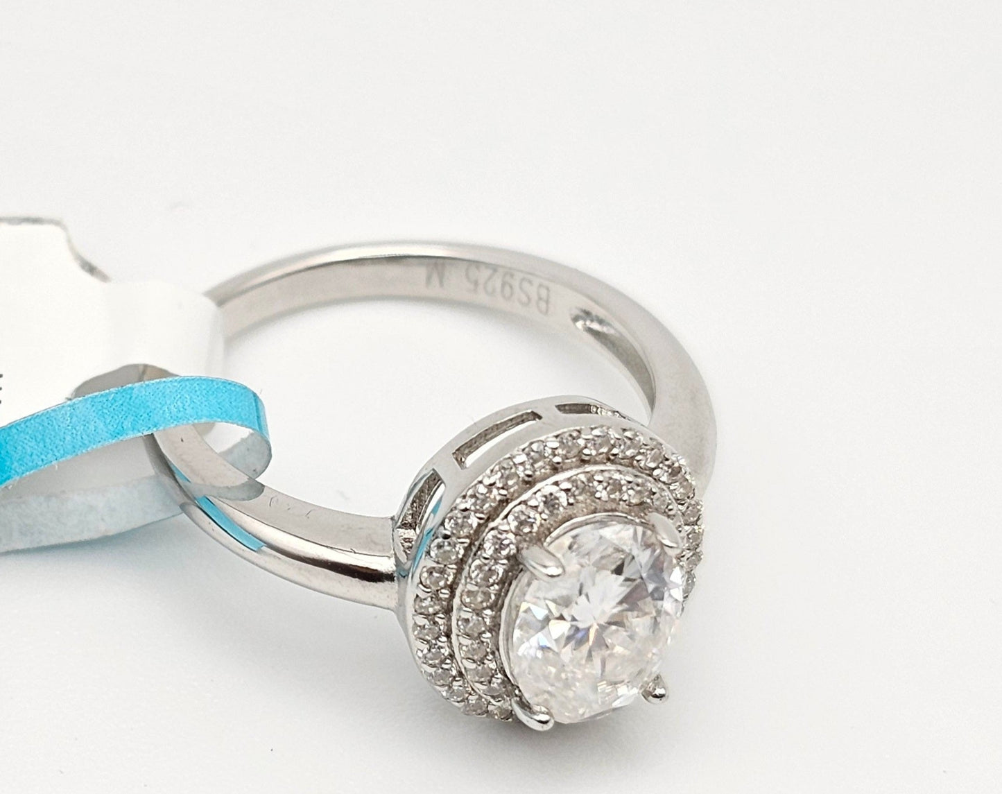 Oval Cut Moissanite Diamond Ring – VVS-D Color | 925 Silver | Size 6