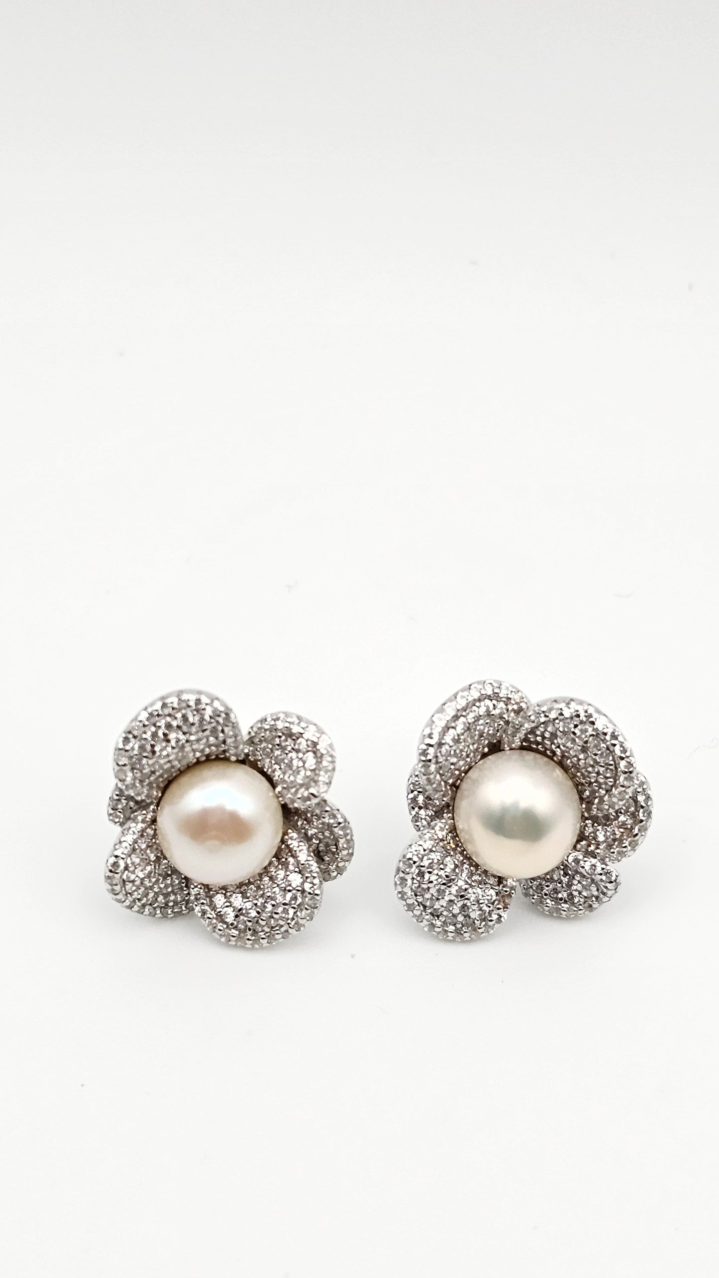 Freshwater Pearl Blossom Earrings – 925 Silver
