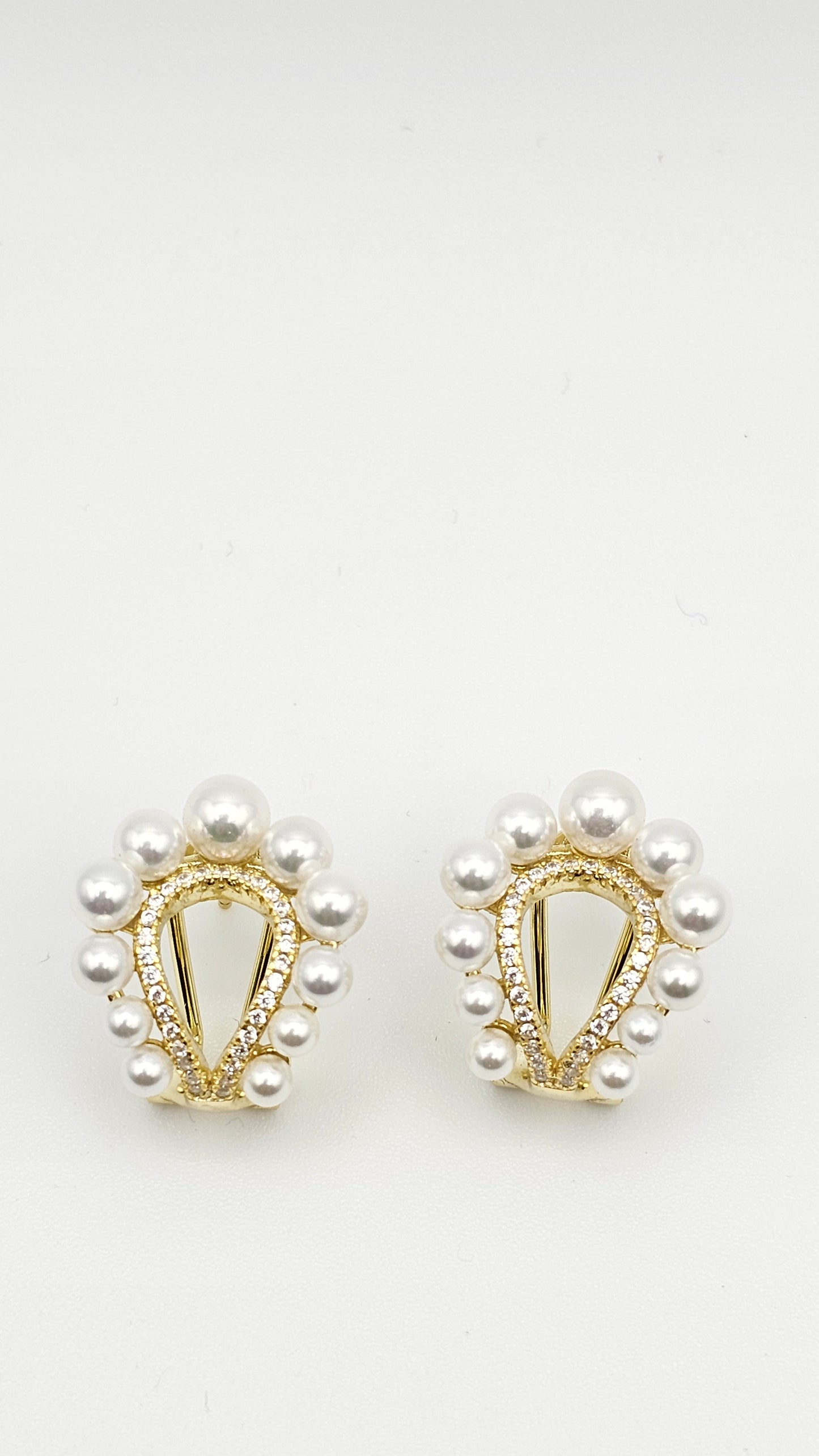 Pearl Wreath Bird Stud Earrings | 925 Silver, Gold-Plated