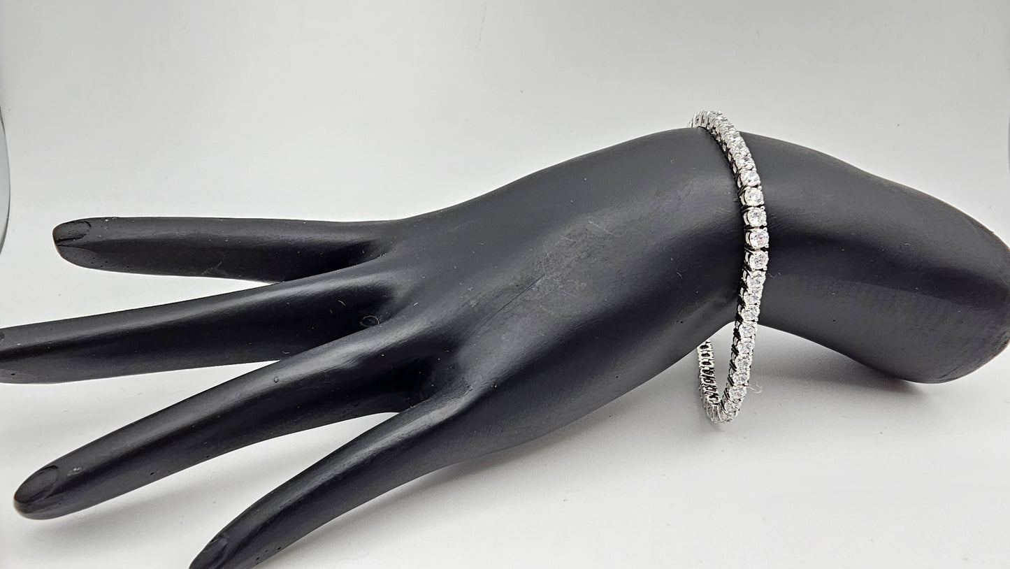 3mm Round Stone Tennis Bracelet with Swarovski® Crystals | 7"