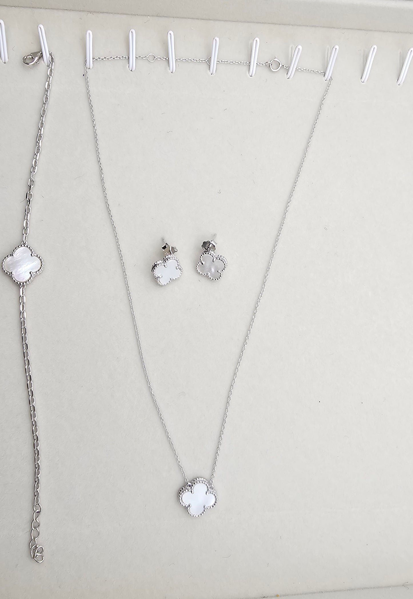 Clover Sets - necklace, earrings, bracelet,  green and white motif, 925 Silver, 18kt gold plated