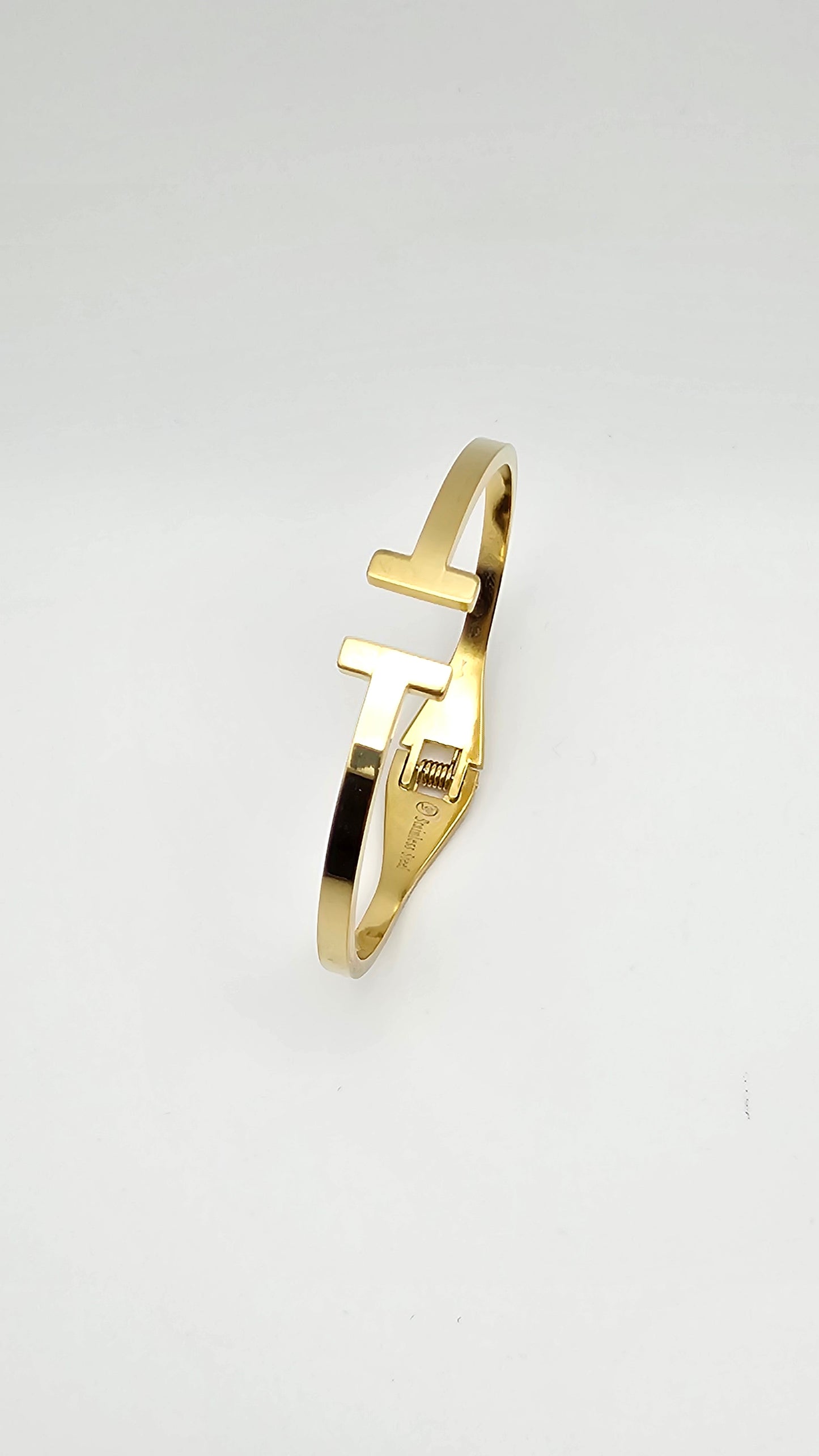 Trendy T bar Bangle