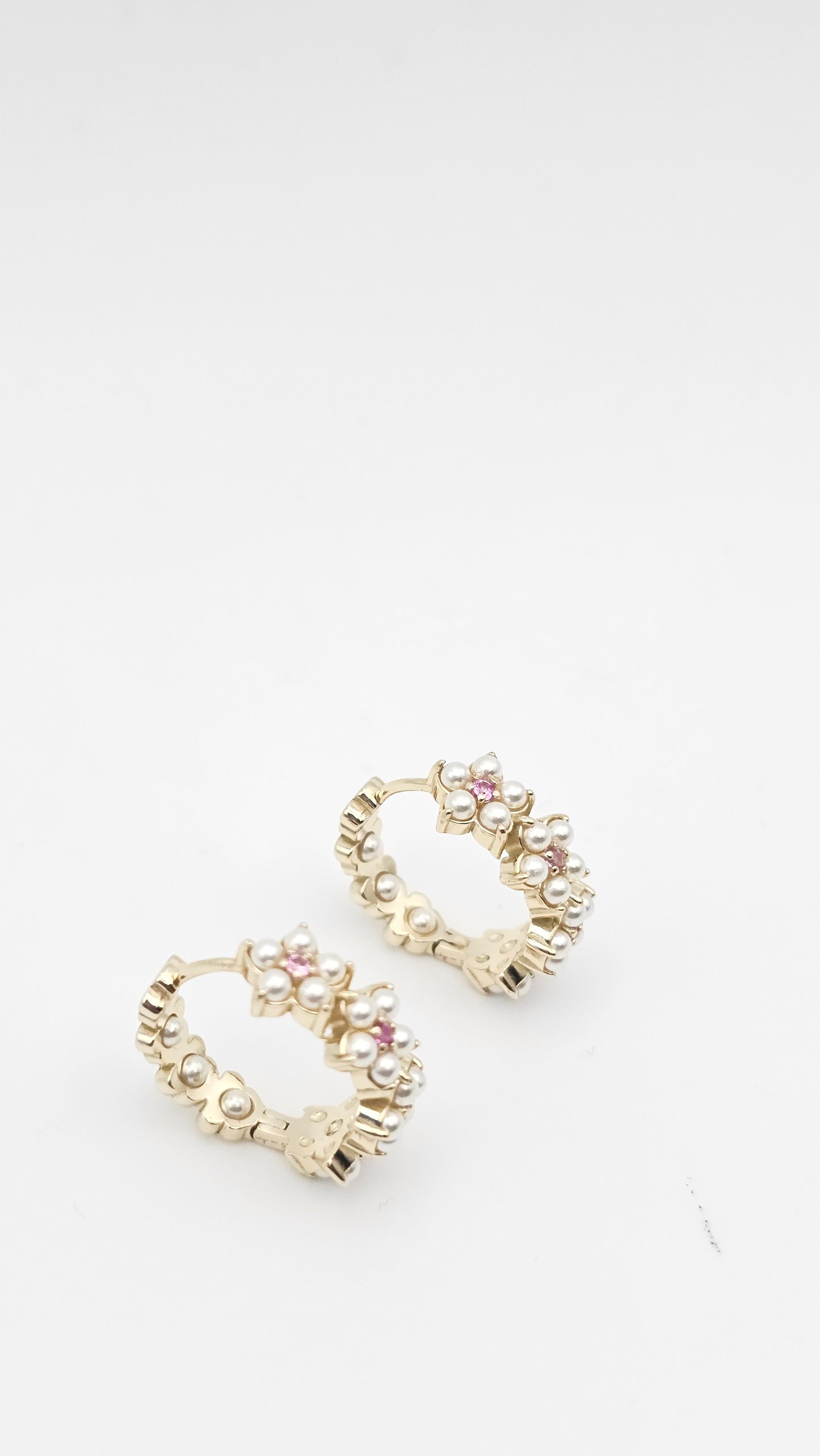 Floral hoops with pearls and pink stones, 925 Silver