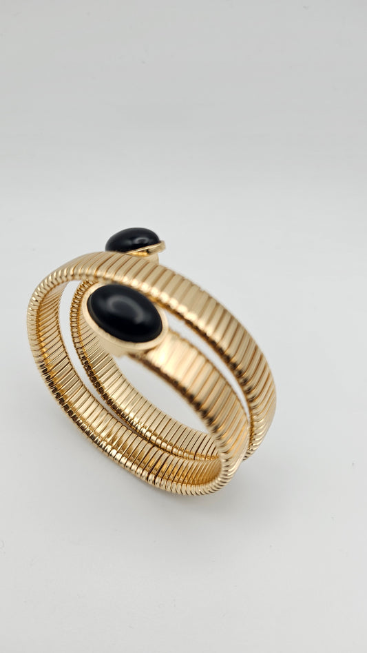 Spiral bangle with Black stone