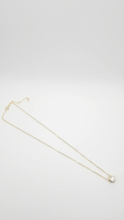 Solitaire Pendant Necklace, Gold plated in 925 Silver, 7mm stone, 16" + 2" length