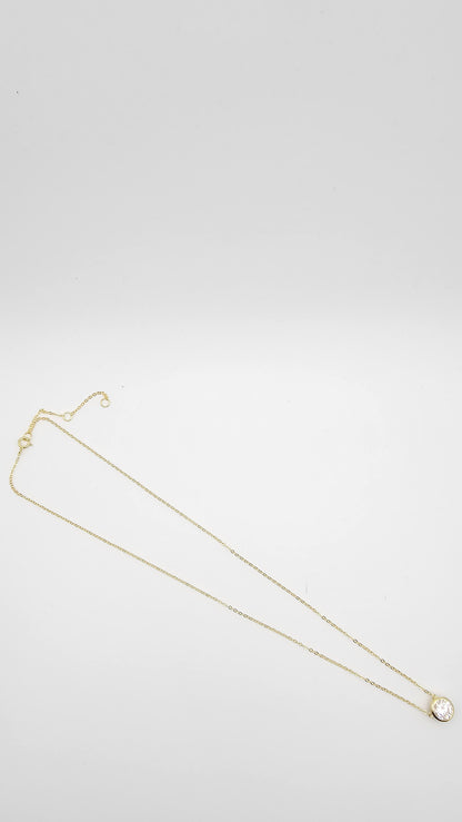 Solitaire Pendant Necklace, Gold plated in 925 Silver, 7mm stone, 16" + 2" length