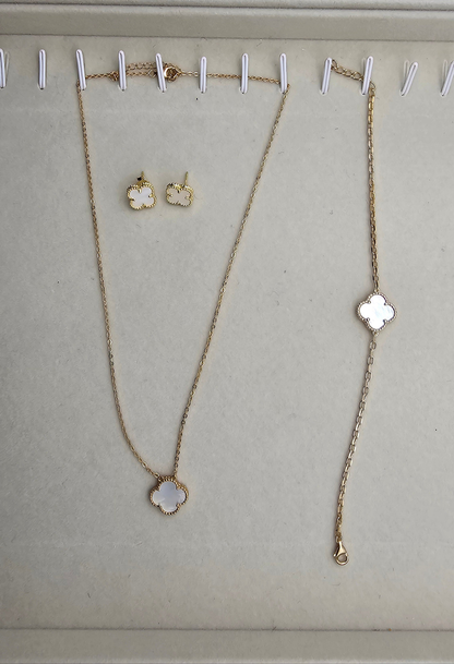 Clover Sets - necklace, earrings, bracelet,  green and white motif, 925 Silver, 18kt gold plated