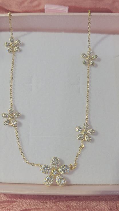 Elegant Daisy Blossom Necklace | 925 Silver, Gold Plated