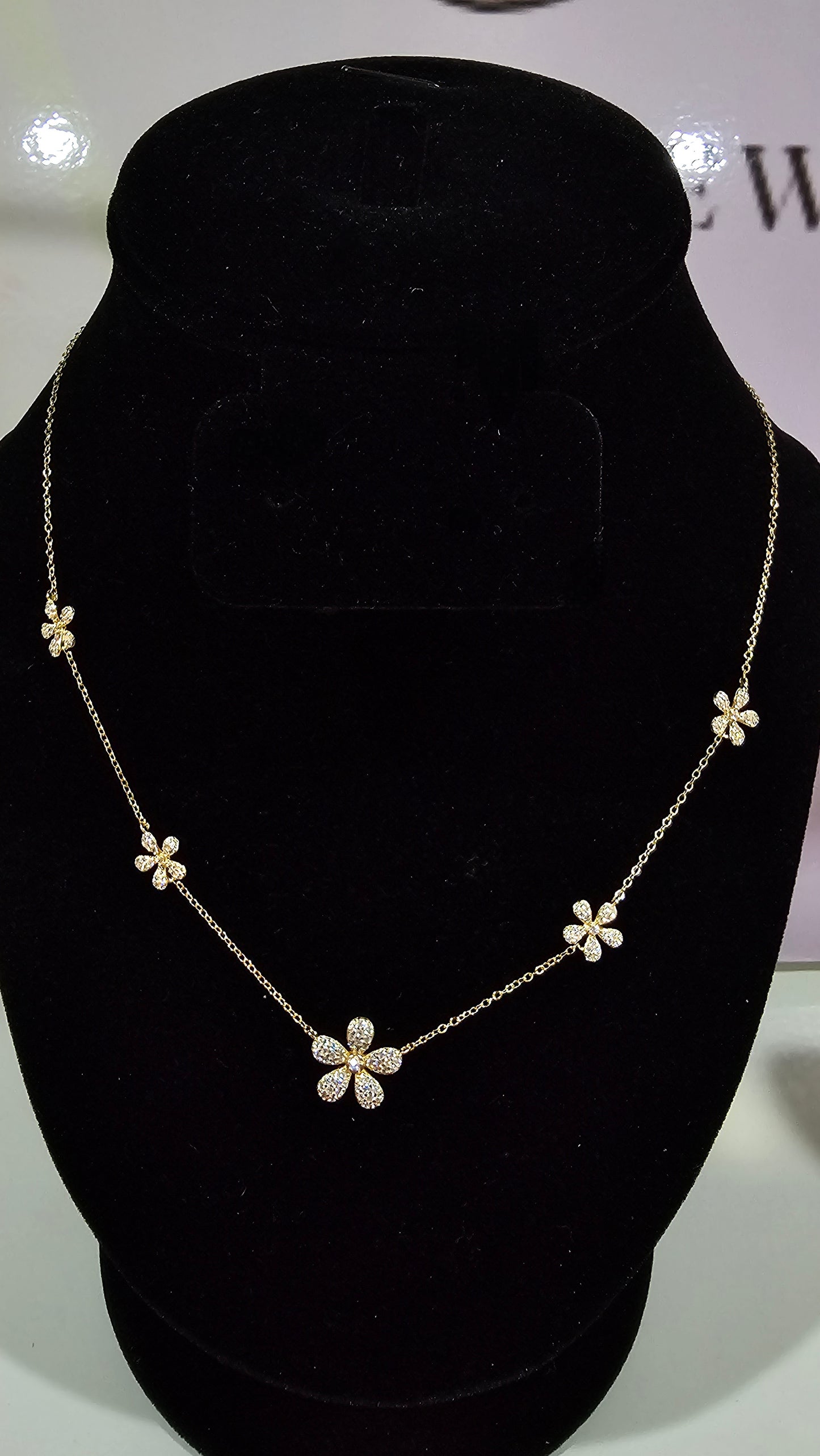Elegant Daisy Blossom Necklace | 925 Silver, Gold Plated
