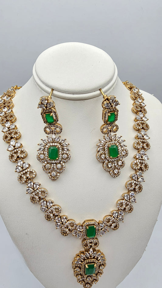 Victorian Necklace & Earrings set - Emerald and Ruby, Neck length