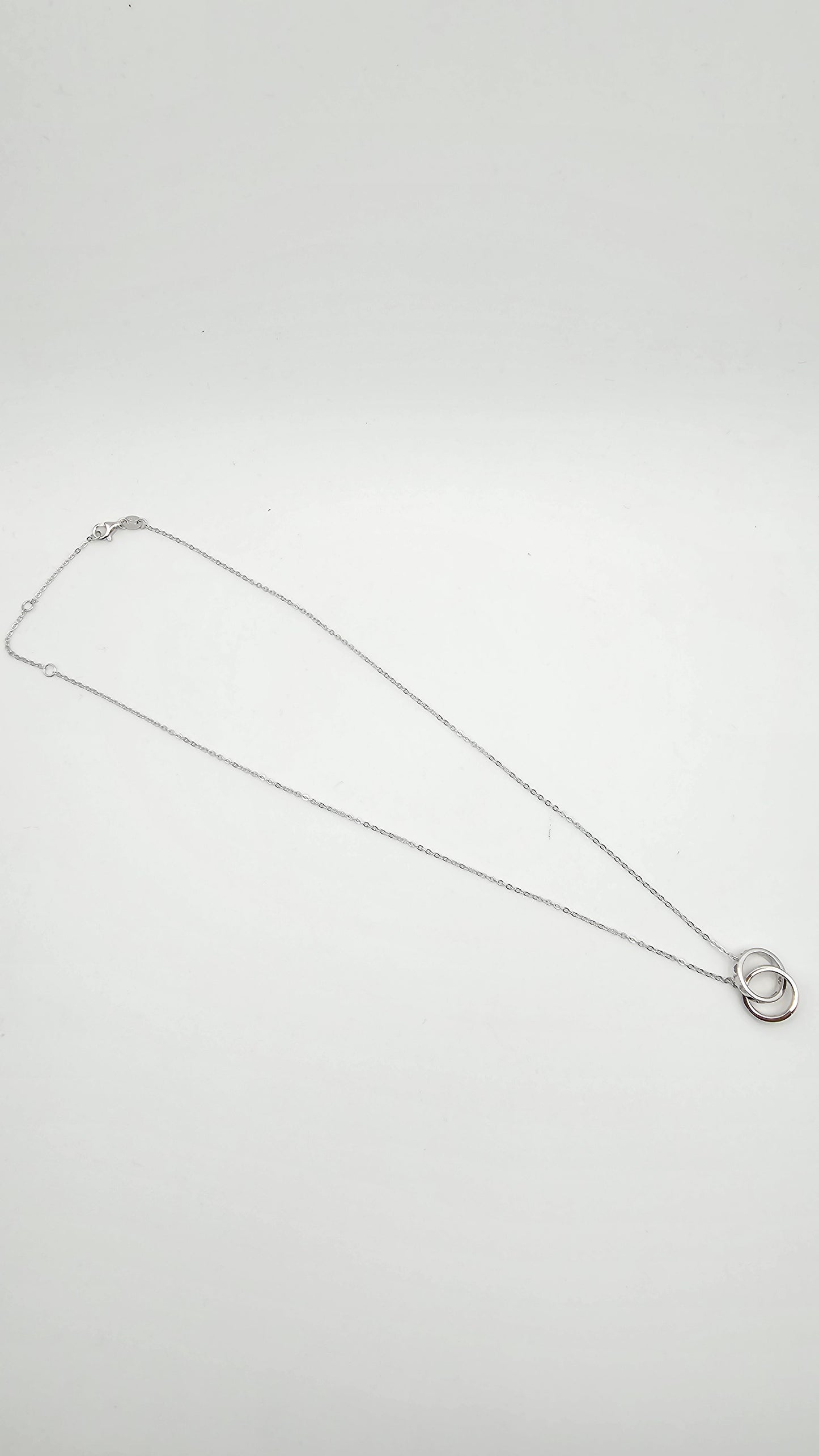 Dainty interlocked ring pendant , 925 Silver