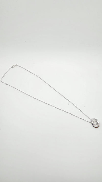 Dainty interlocked ring pendant , 925 Silver